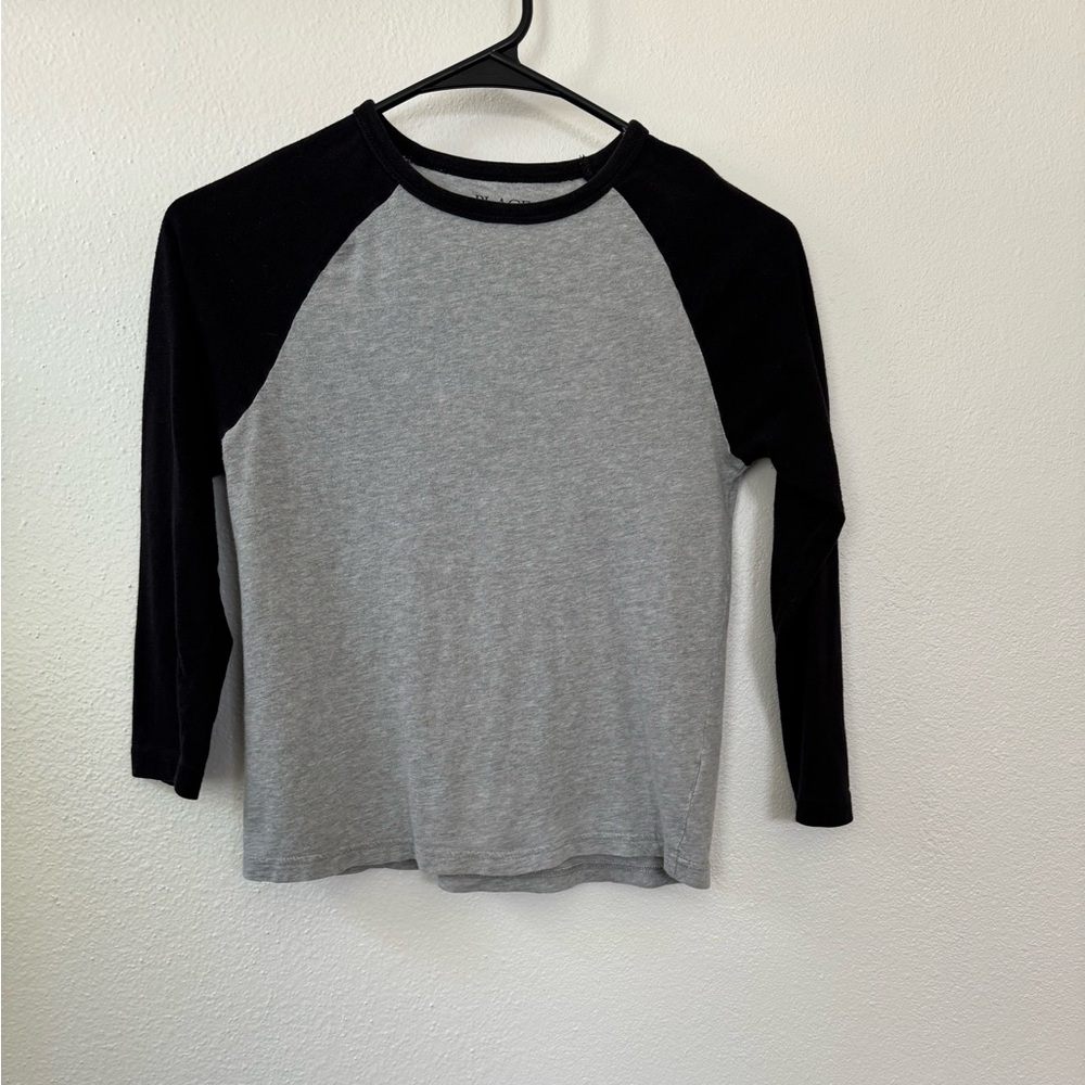 The Children’s Place Children’s Gray Shirt